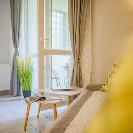 Piamola Bursztynowe Osiedle * ヤンタル