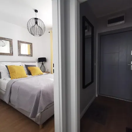 Piamola Bursztynowe Osiedle アパート